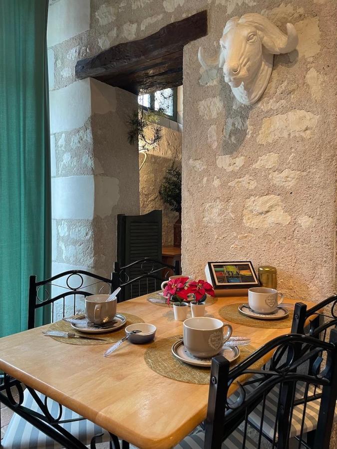 Le Relais, La Dormance, Le Bois Dormant Hotel Châteauvieux Buitenkant foto