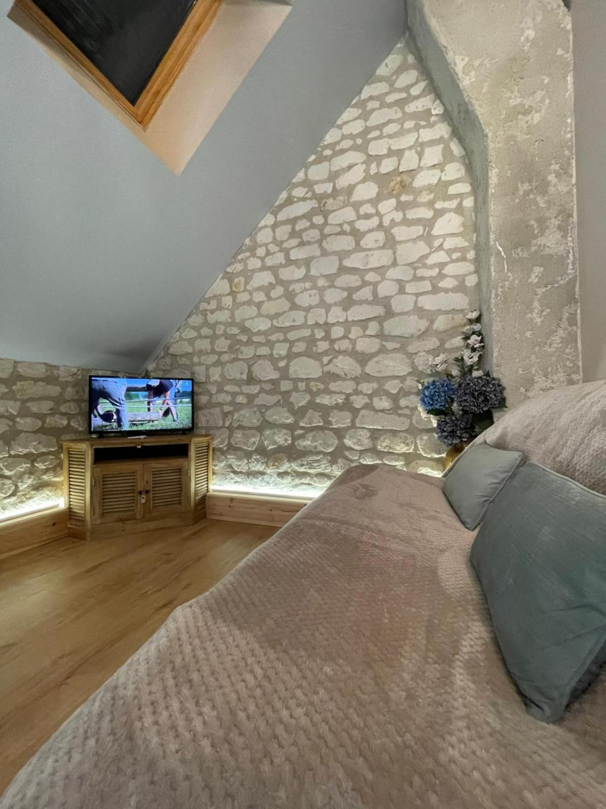 Le Relais, La Dormance, Le Bois Dormant Hotel Châteauvieux Buitenkant foto
